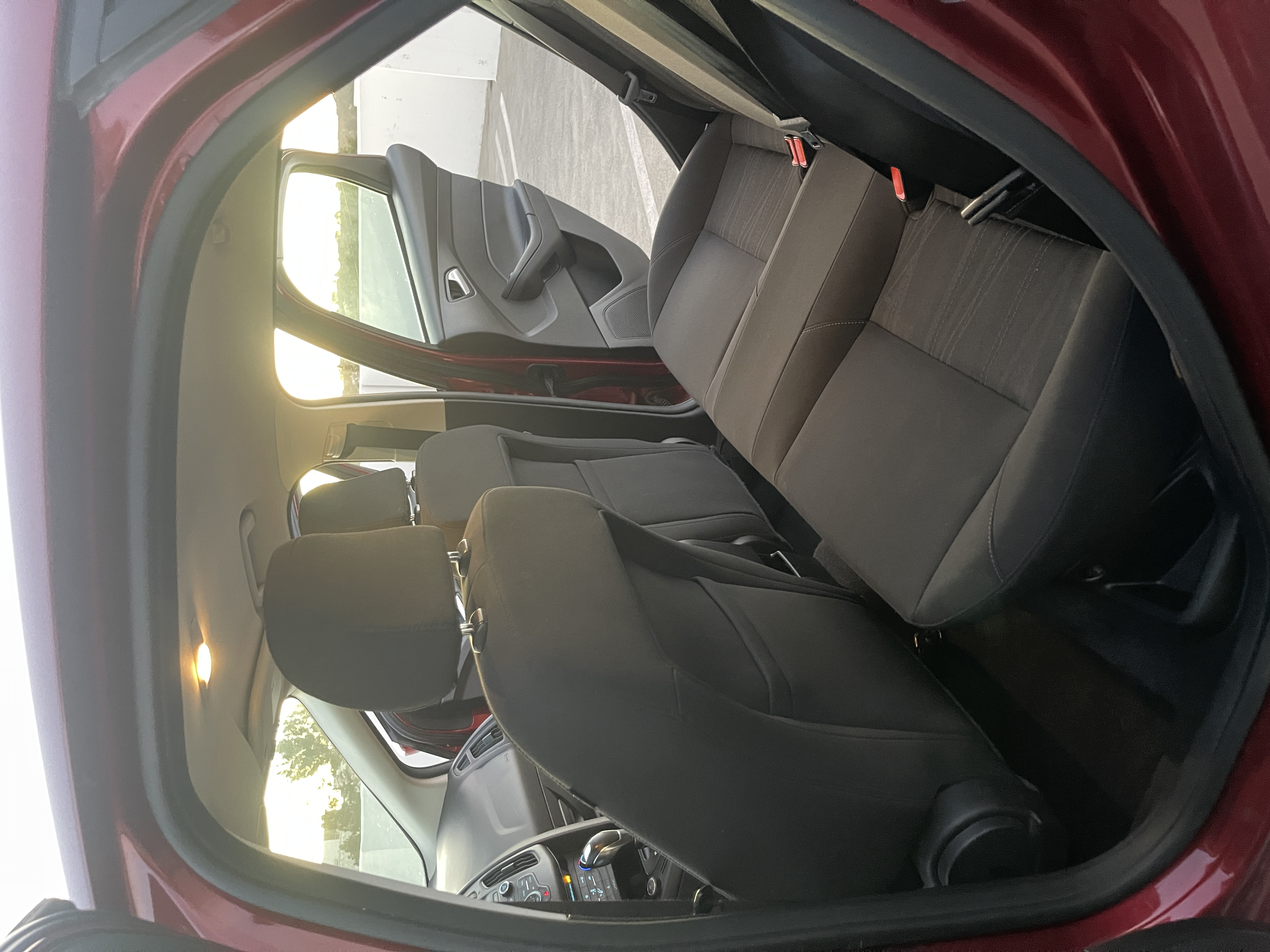 Car photo 9